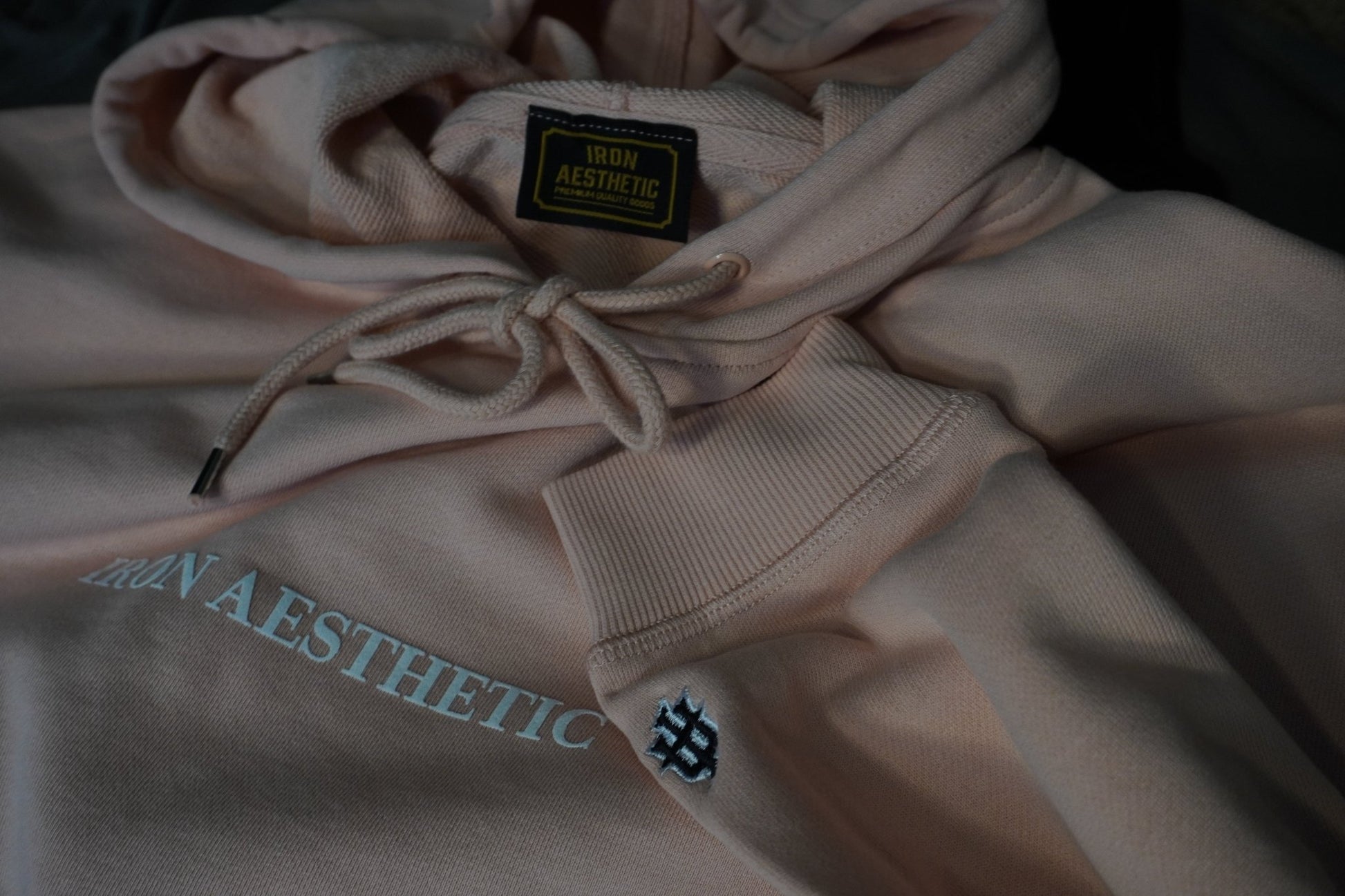 Women's crop hoodie - Iron Aesthetic